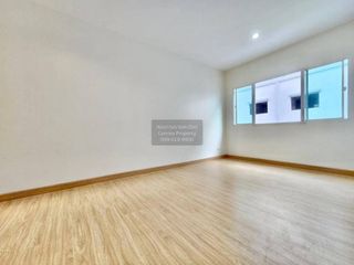 Reihenhaus zum Kauf mit 3 Zimmer in Chom Thong, Bangkok