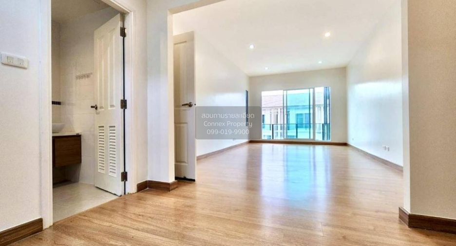 Reihenhaus zum Kauf mit 3 Zimmer in Chom Thong, Bangkok