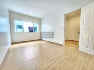Reihenhaus zum Kauf mit 3 Zimmer in Chom Thong, Bangkok