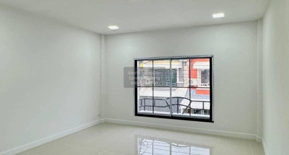 À vendre 3 chambres maison de ville à Bang Bua Thong, Nonthaburi