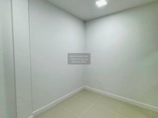 À vendre 3 chambres maison de ville à Bang Bua Thong, Nonthaburi