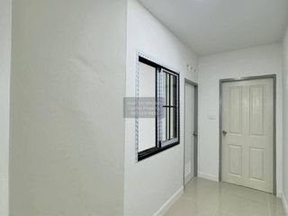 À vendre 3 chambres maison de ville à Bang Bua Thong, Nonthaburi