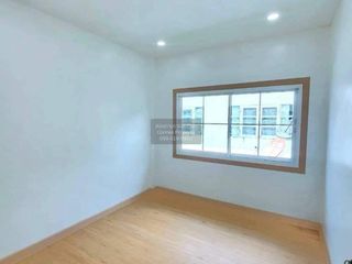 À vendre 3 chambres maison de ville à Bang Bua Thong, Nonthaburi