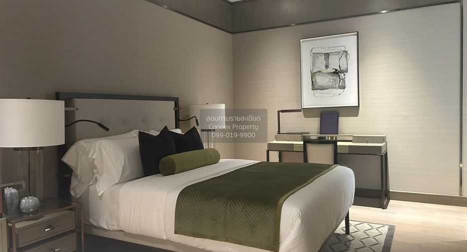 For sale 3 bedrooms condo in Khlong San, Bangkok
