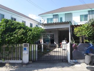 出售 3 卧室 联排别墅 在 Lat Krabang, 曼谷