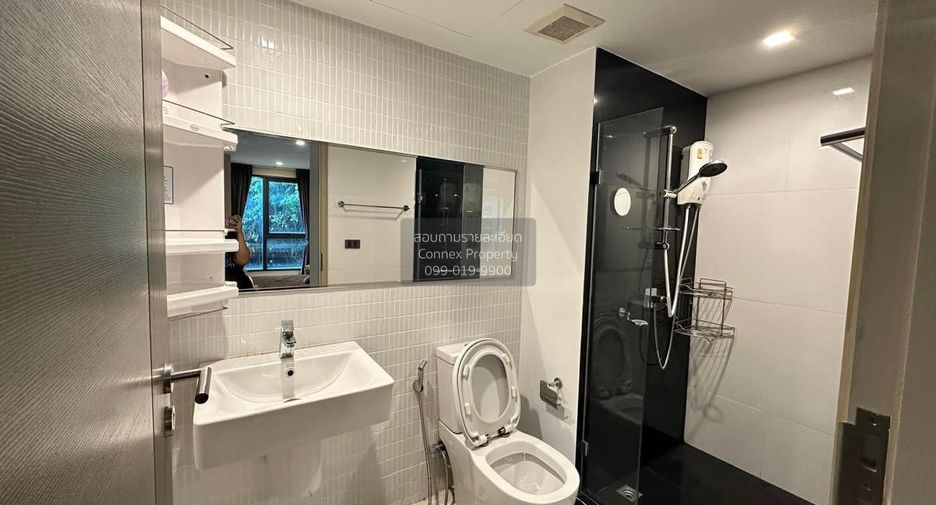 For sale 1 Beds condo in Phra Khanong, Bangkok