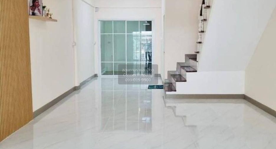 Reihenhaus zum Kauf mit 3 Zimmer in Bang Yai, Nonthaburi