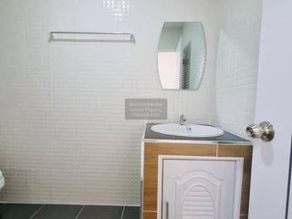 Reihenhaus zum Kauf mit 3 Zimmer in Bang Yai, Nonthaburi