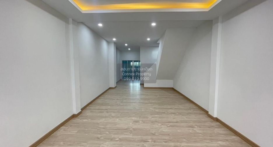 出售 3 卧室 联排别墅 在 Lam Luk Ka, Pathum Thani