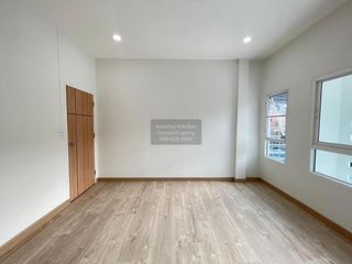 出售 3 卧室 联排别墅 在 Lam Luk Ka, Pathum Thani