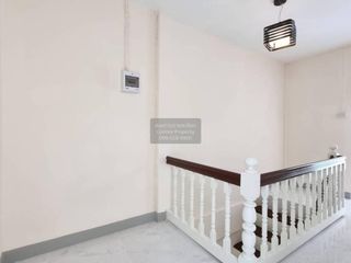 À vendre 3 chambres maison de ville à Bang Bua Thong, Nonthaburi