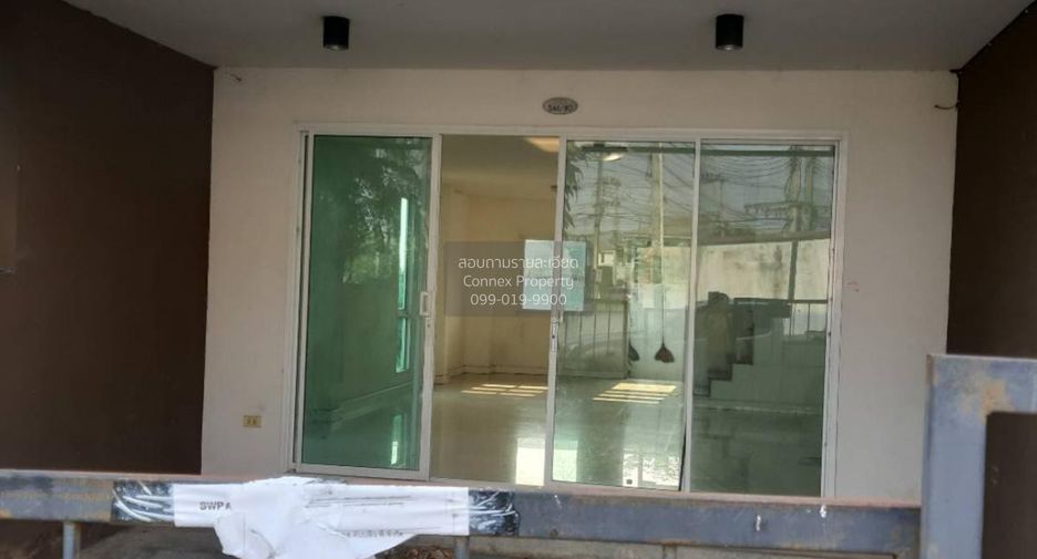 Casa adosada en venta de 2 habitaciones en Si Racha, Chonburi