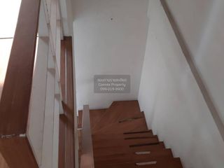Casa adosada en venta de 2 habitaciones en Si Racha, Chonburi