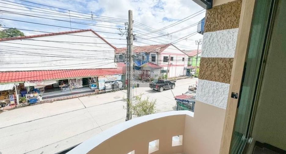 出售 3 卧室 联排别墅 在 Sai Noi, Nonthaburi