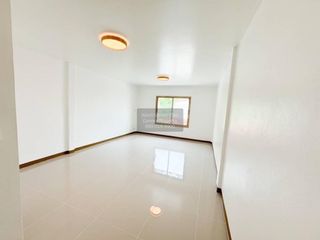 出售 3 卧室 联排别墅 在 Sai Noi, Nonthaburi