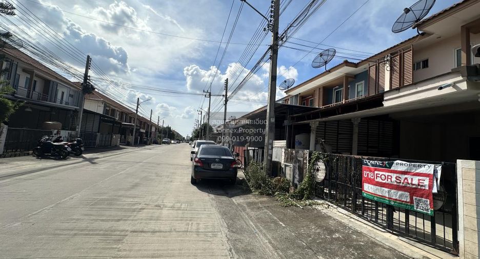 出售 4 卧室 联排别墅 在 Lam Luk Ka, Pathum Thani