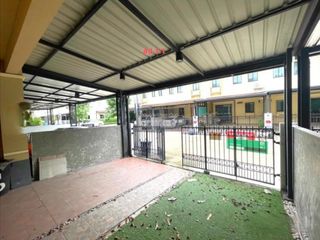 出售 3 卧室 联排别墅 在 Mueang Pathum Thani, Pathum Thani