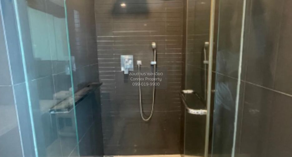 For sale 2 ベッドルーム condo in Phra Khanong, Bangkok