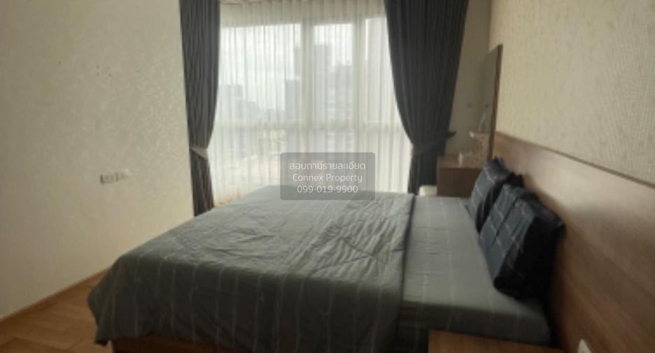 For sale 2 ベッドルーム condo in Phra Khanong, Bangkok