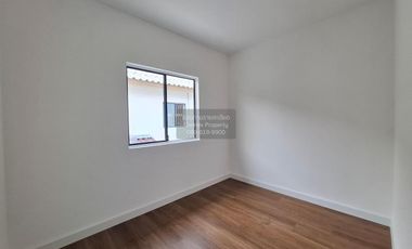 Reihenhaus zum Kauf mit 3 Zimmer in Bang Yai, Nonthaburi