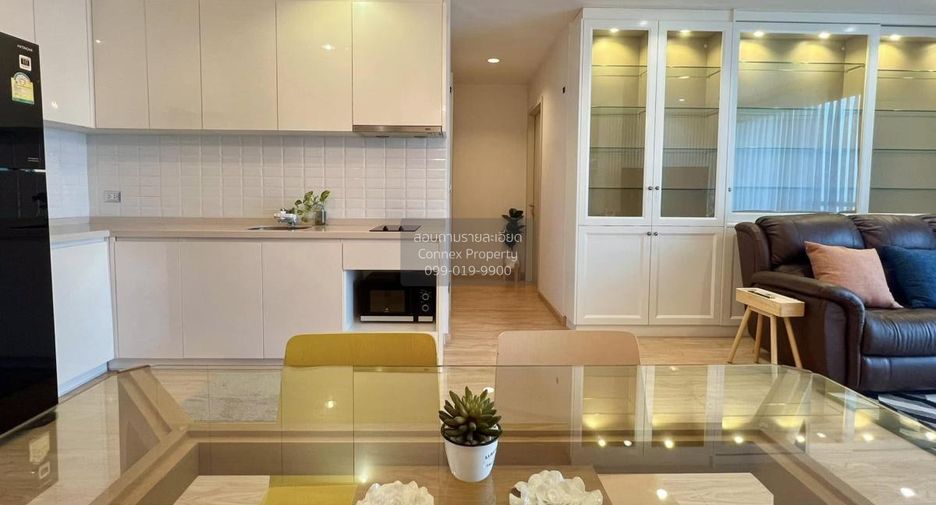 À vendre 2 chambres condo à Khlong Toei, Bangkok