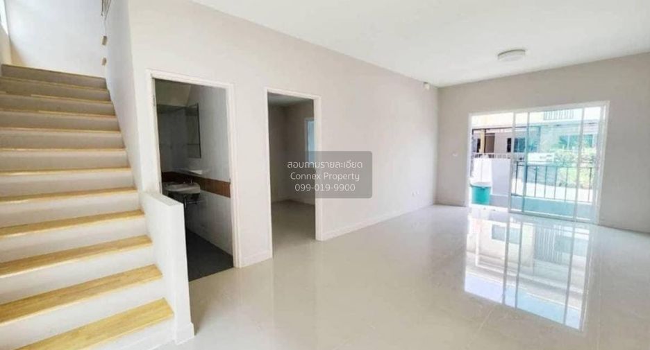 Casa adosada en venta de 4 habitaciones en Bang Bua Thong, Nonthaburi