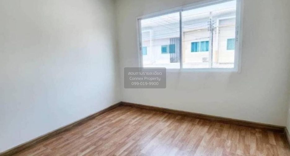 Casa adosada en venta de 4 habitaciones en Bang Bua Thong, Nonthaburi