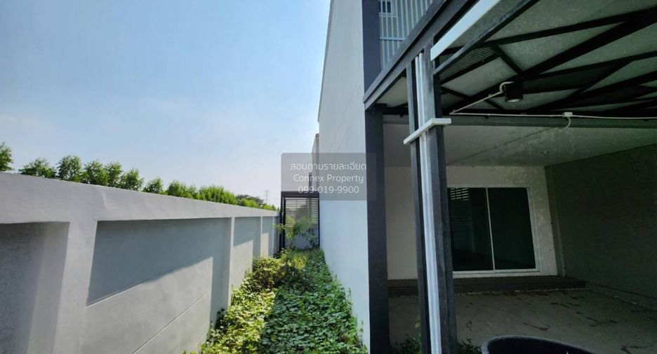 出售 3 卧室 联排别墅 在 Sai Noi, Nonthaburi