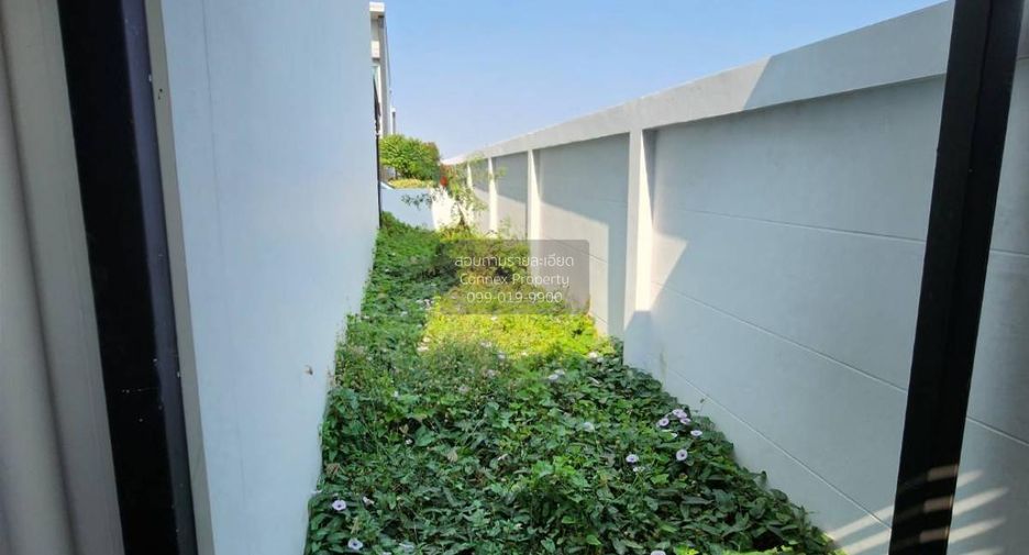 出售 3 卧室 联排别墅 在 Sai Noi, Nonthaburi
