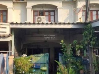 Casa adosada en venta de 2 habitaciones en Khan Na Yao, Bangkok