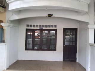 Casa adosada en venta de 2 habitaciones en Khan Na Yao, Bangkok