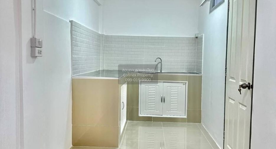 Reihenhaus zum Kauf mit 3 Zimmer in Bang Bua Thong, Nonthaburi
