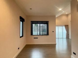 Casa en venta de 4 habitaciones en Bang Kruai, Nonthaburi