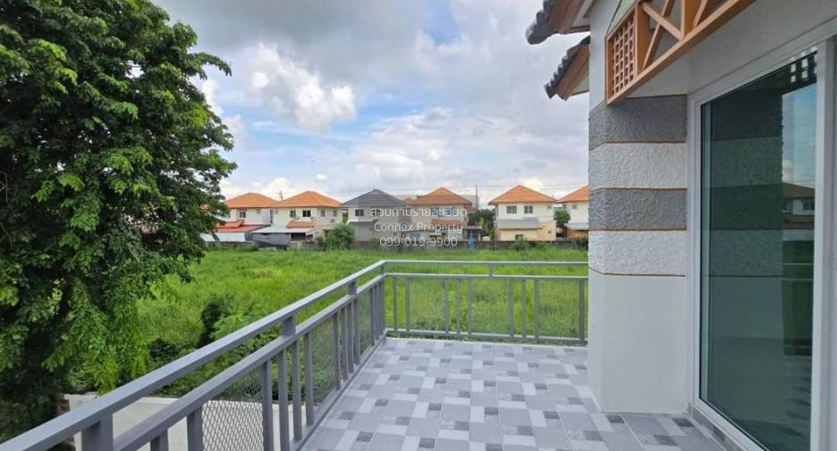 出售 3 卧室 联排别墅 在 Sai Noi, Nonthaburi