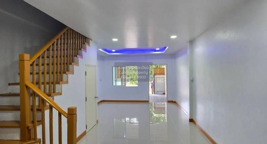 出售 3 卧室 联排别墅 在 Sai Noi, Nonthaburi