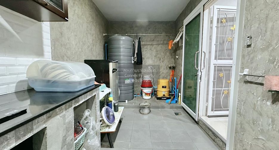 For sale 3 ベッドルーム townhouse in Bang Khen, Bangkok