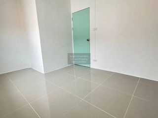 出售 3 卧室 联排别墅 在 Sai Noi, Nonthaburi