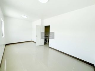 Reihenhaus zum Kauf mit 3 Zimmer in Bang Yai, Nonthaburi