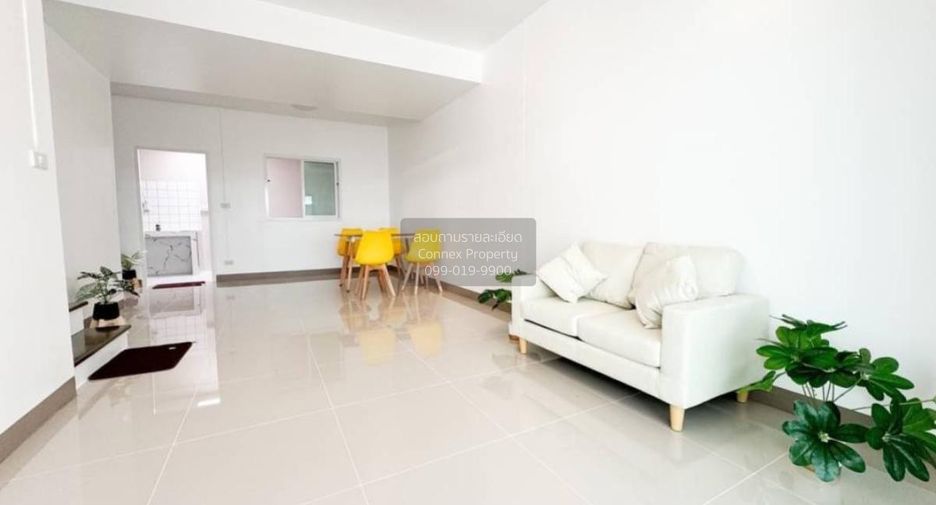 Reihenhaus zum Kauf mit 3 Zimmer in Bang Yai, Nonthaburi