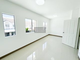 Reihenhaus zum Kauf mit 3 Zimmer in Bang Yai, Nonthaburi
