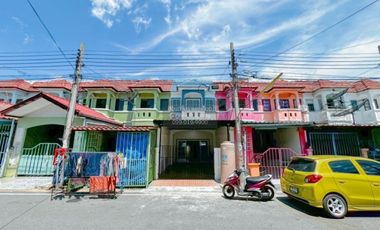 出售 2 卧室 联排别墅 在 Sai Noi, Nonthaburi