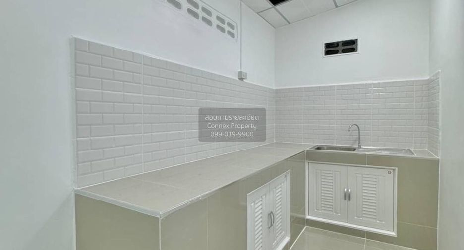 À vendre 3 chambres maison de ville à Bang Bua Thong, Nonthaburi