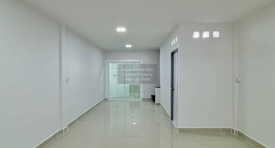 À vendre 3 chambres maison de ville à Bang Bua Thong, Nonthaburi