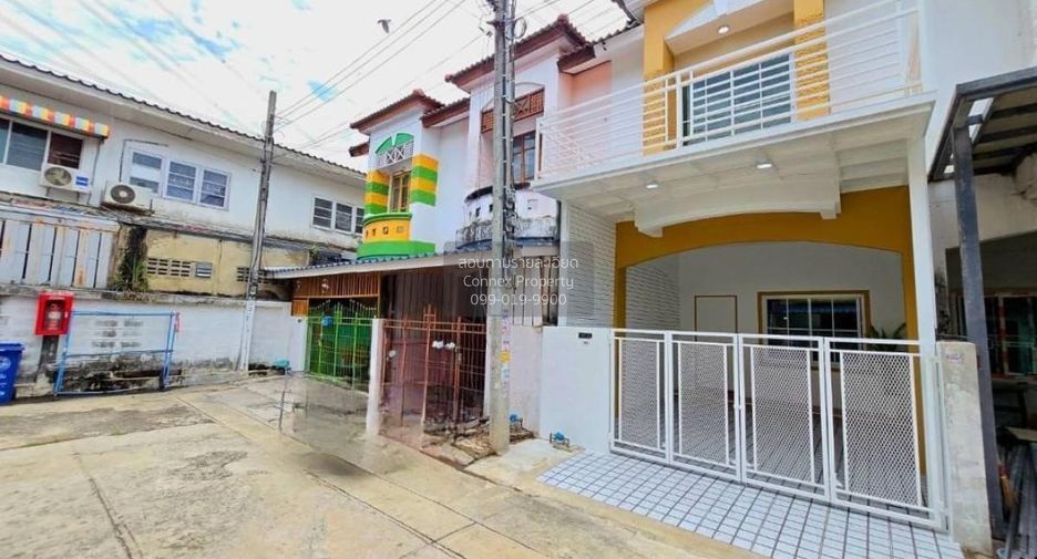 出售 3 卧室 联排别墅 在 Sai Noi, Nonthaburi