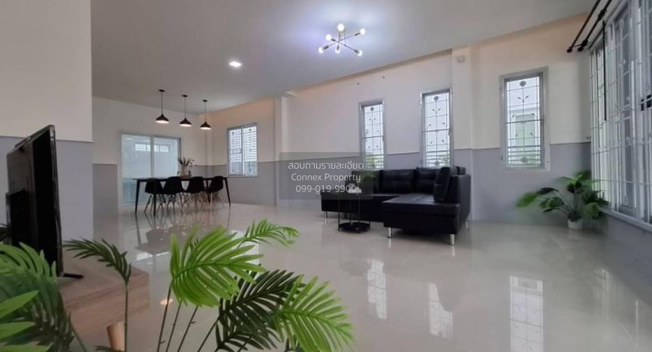 À vendre 3 chambres maison à Bang Khun Thian, Bangkok