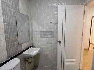 Casa adosada en venta de 2 habitaciones en Khan Na Yao, Bangkok