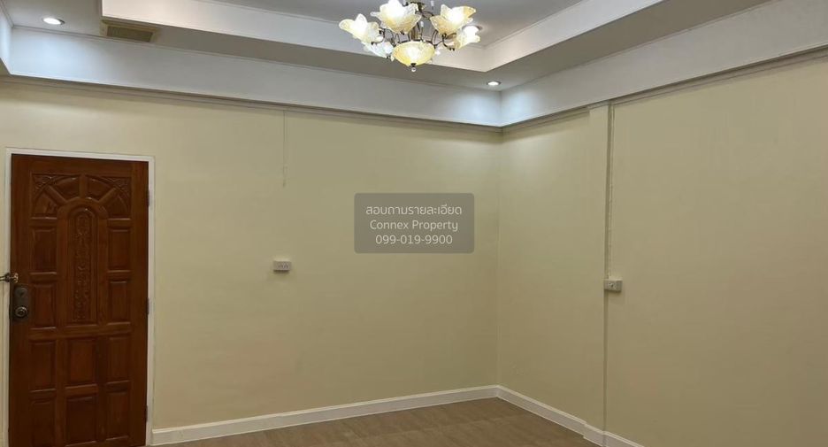Casa adosada en venta de 3 habitaciones en Mueang Nonthaburi, Nonthaburi