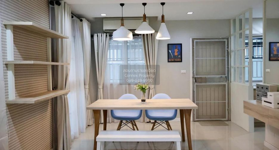 For sale 3 bedrooms townhouse in Bang Sao Thong, Samut Prakan
