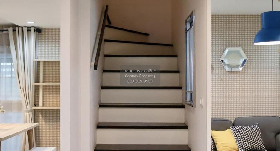 For sale 3 bedrooms townhouse in Bang Sao Thong, Samut Prakan