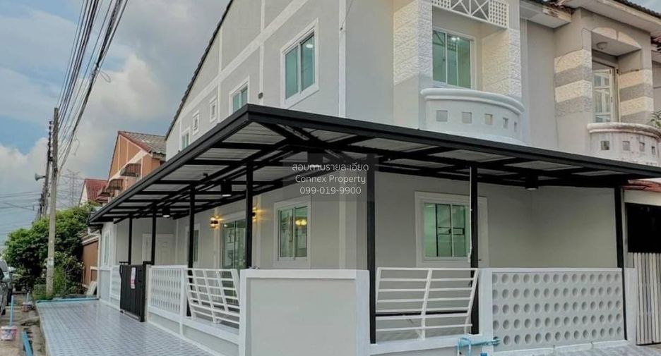 出售 4 卧室 联排别墅 在 Sai Noi, Nonthaburi